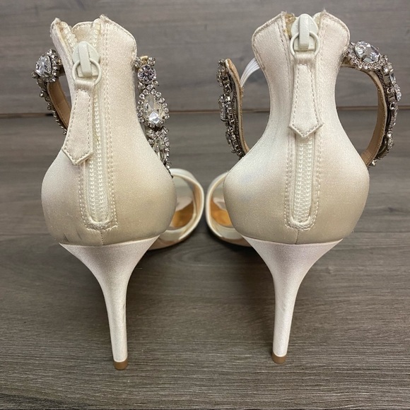 Badgley Mischka | Sindy Ivory Satin Crystal Sandal - Picture 7 of 14